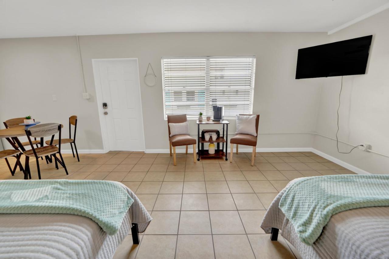 Sea Foam Suites Lower Grand Lagoon Extérieur photo