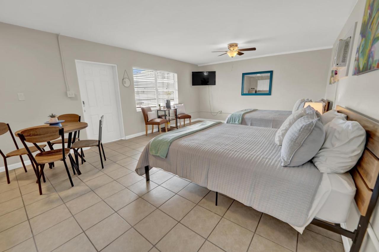 Sea Foam Suites Lower Grand Lagoon Extérieur photo