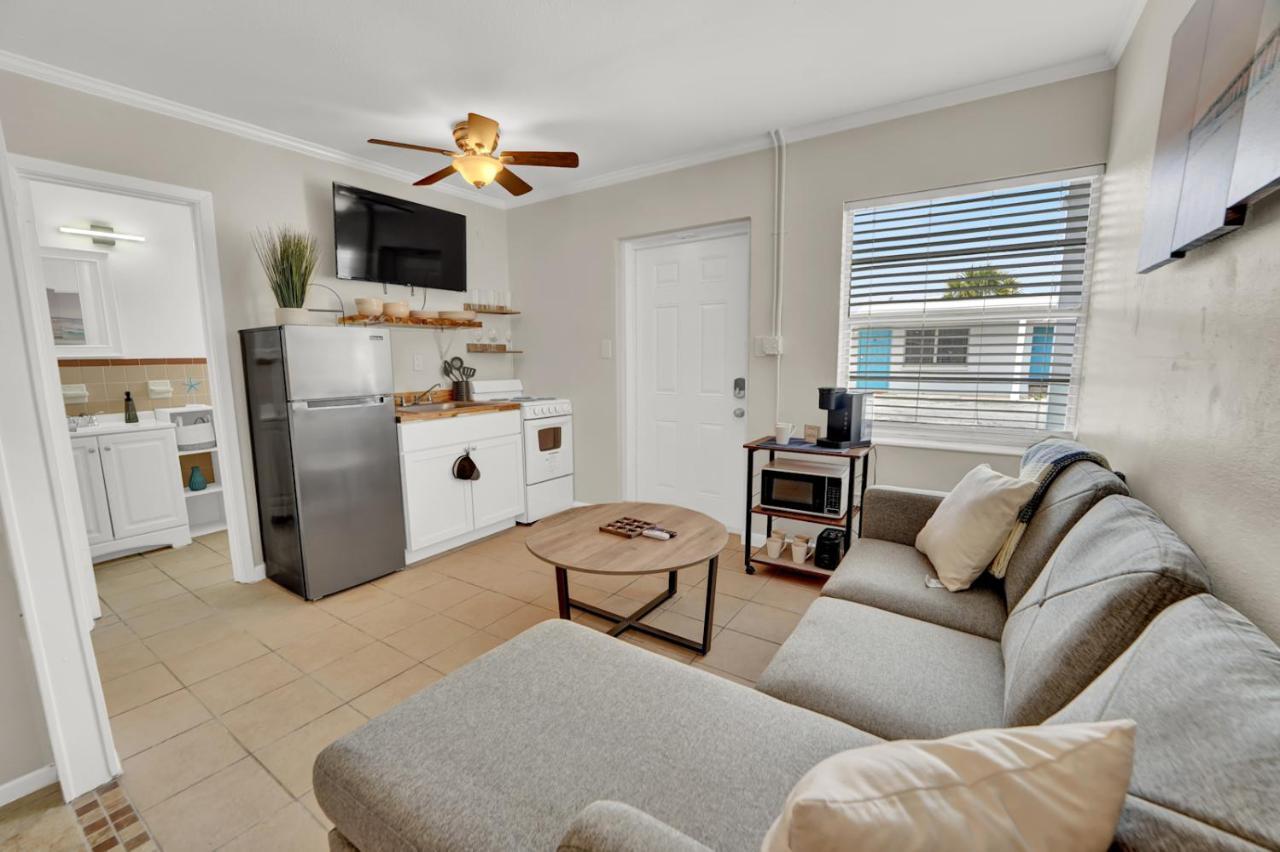 Sea Foam Suites Lower Grand Lagoon Extérieur photo